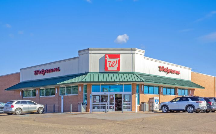 Pictures of Retail property located at 1628 US 49, Magee, MS 39111 for sales - image #1