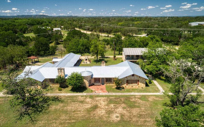 Pictures of Hospitality property located at 5322 TX-16, Bandera, TX 78003 for sales - image #1
