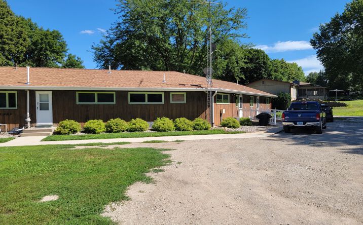 Pictures of Multifamily property located at 804 Valley View Dr, Ida Grove, IA 51445 for sales - image #1