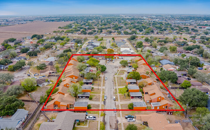 Pictures of Multifamily property located at 3702 Thornberry Ct, Corpus Christi, TX 78415 for sales - image #1