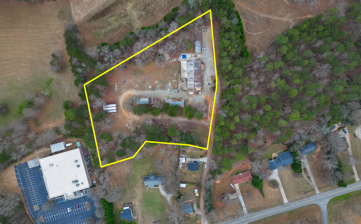 Pictures of Land property located at 5831 Hill Top Drive, Flowery Branch, GA 30542 for sales - image #1