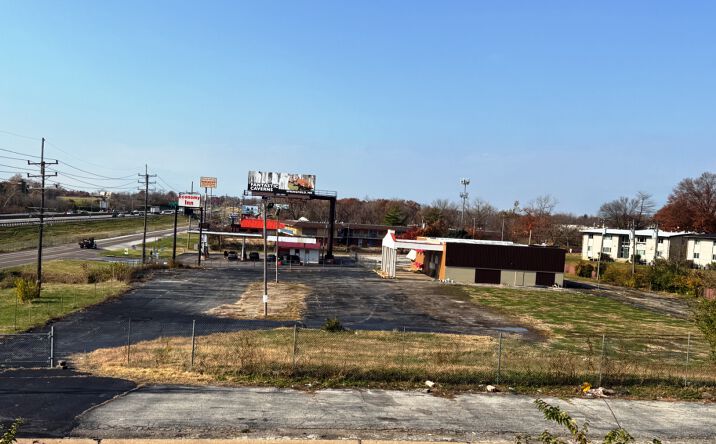 Pictures of Retail, Land property located at 1351 Dunn Rd, St. Louis, MO 63138 for sales - image #1