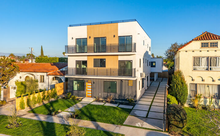 Pictures of Multifamily property located at 1656 S Hayworth Ave, Los Angeles, CA 90035 for sales - image #1