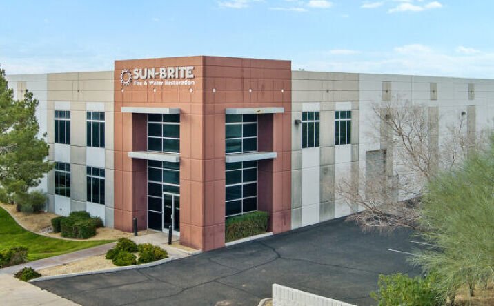 Pictures of Industrial property located at 1654 W Knudsen Dr, Phoenix, AZ 85027 for sales - image #1