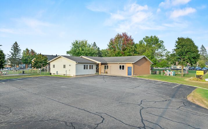 Pictures of Business for Sale, Special Purpose property located at 1017 Laurel St, Marshfield, WI 54449 for sales - image #1