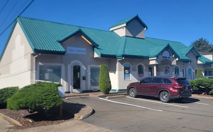 Pictures of Retail property located at 130 NW 19th St, Newport, OR 97365 for sales - image #1