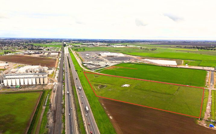 Pictures of Land property located at 23431 Ave 18, Madera, CA 93637 for sales - image #1