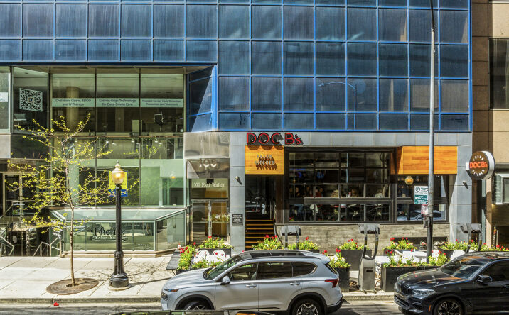 Pictures of Retail property located at 100 E Walton St, Chicago, IL 60611 for sales - image #1