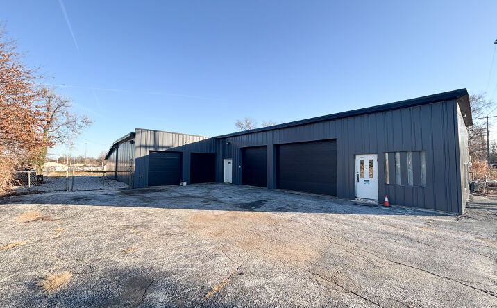 Pictures of Industrial property located at 1460 N Forest Ave, Springfield, MO 65802 for sales - image #1