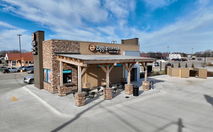 Pictures of Retail property located at 1409 K St, Fairbury, NE 68352 for sales - image #1