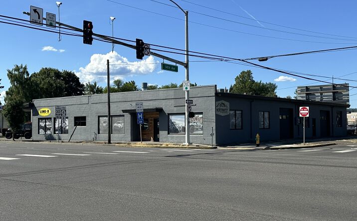 Pictures of Industrial, Office, Retail property located at 1406 Tennant Way, Longview, WA 98632 for sales - image #1