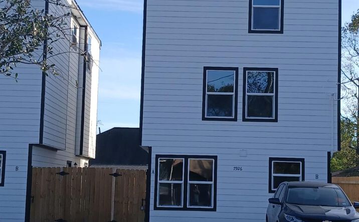 Pictures of Multifamily property located at 7928 Count St, Houston, TX 77028 for sales - image #1