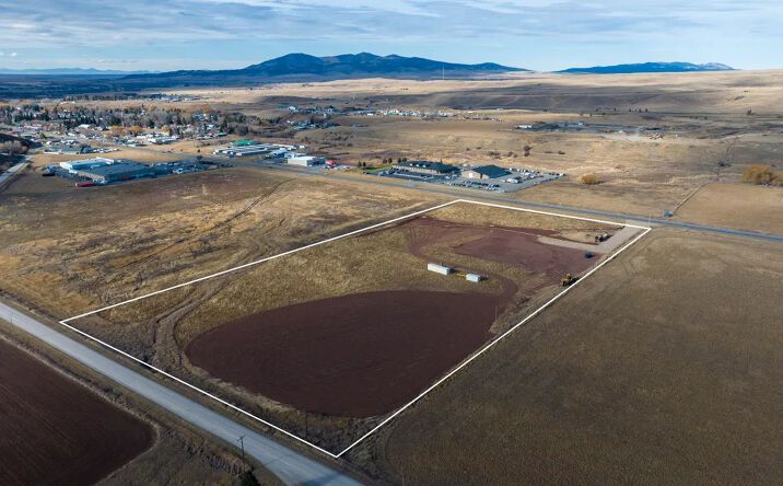 Pictures of Land property located at US -87, Lewistown MT, Lewistown, Montana 59457, 76377, MT 59457 for sales - image #1