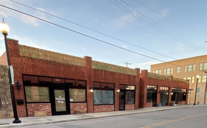 Pictures of Mixed Use, Office, Special Purpose, Retail, Industrial property located at 117 Caddo Street, Ardmore, OK 73401 for sales - image #1