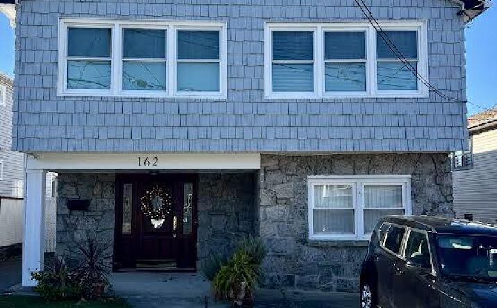 Pictures of Multifamily property located at 162 Gower Street, Staten Island, NY 10314 for sales - image #1
