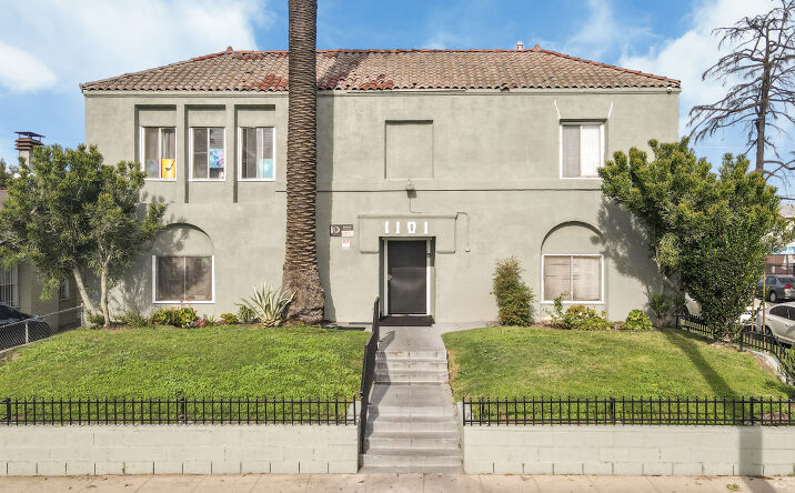 image of property at 1101 W 45TH ST Los Angeles CA 90037-2470