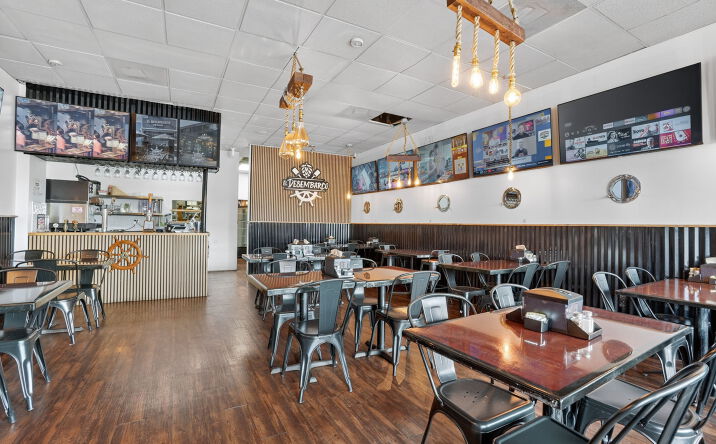 Pictures of Business for Sale property located at For Sale Restaurant Fort Lauderdale, Fort Lauderdale, FL 33315 for sales - image #1