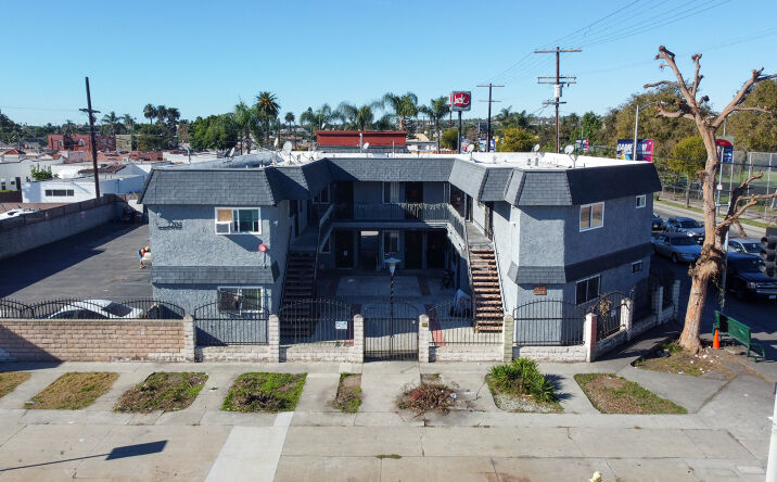 Pictures of Multifamily property located at 2204 W Slauson Ave, Los Angeles, CA 90043 for sales - image #1