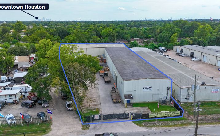 Pictures of Industrial property located at 203 Blue Bell Rd, Houston, TX 77037 for sales - image #1