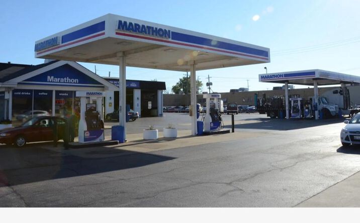 Pictures of Retail property located at 12345 Confidential, NorthWest Suburbs, IL 60000 for sales - image #1