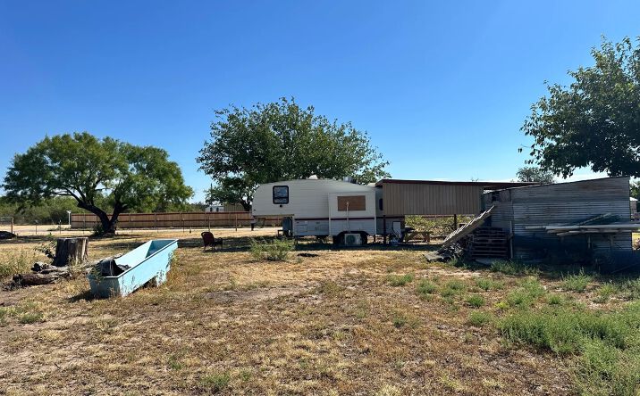 Pictures of Multifamily, Land, Special Purpose property located at 640 NW Ave B, Hamlin, TX 79520 for sales - image #1