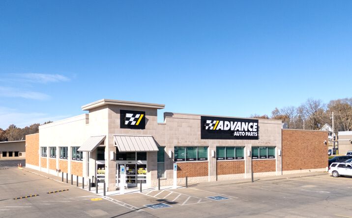 Pictures of Retail property located at 1114 S Main St, Maryville, MO 64468 for sales - image #1