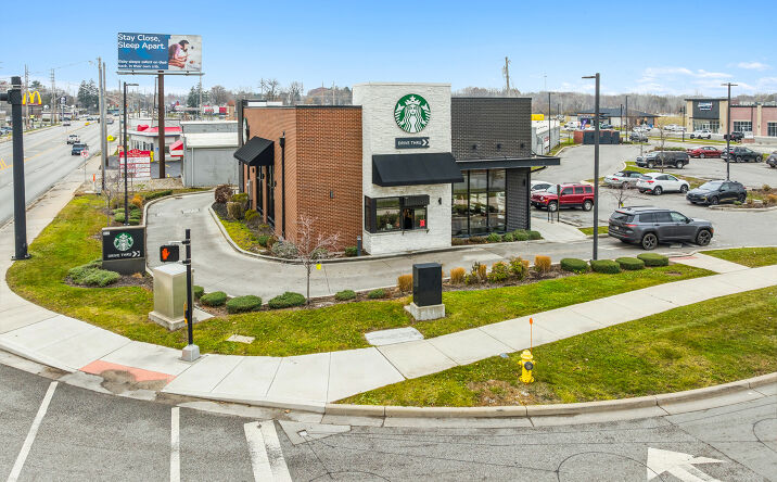 Pictures of Retail property located at 105 Pine Lake Ave, La Porte, IN 46350 for sales - image #1