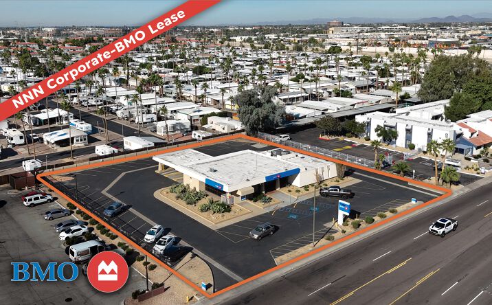 Pictures of Retail property located at 9050 N 19th Ave, Phoenix, AZ 85021 for sales - image #1