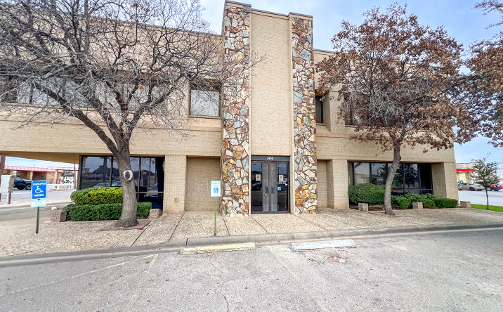 Pictures of Office property located at 2408 N Big Spring St, Midland, TX 79705 for sales - image #1