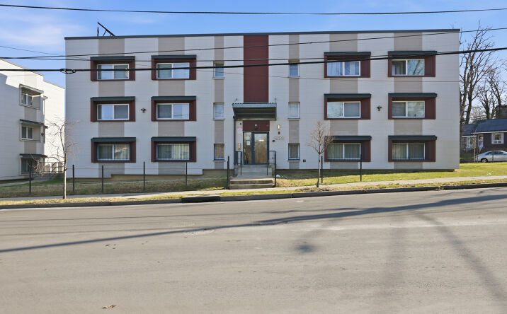 Pictures of Multifamily property located at 5010 Southern Ave SE, Washington, DC 20019 for sales - image #1