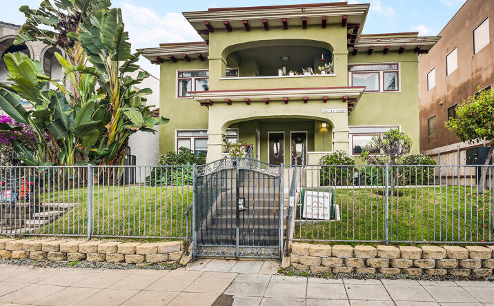 Pictures of Multifamily property located at 3574 Fourth Ave, San Diego, CA 92103 for sales - image #1