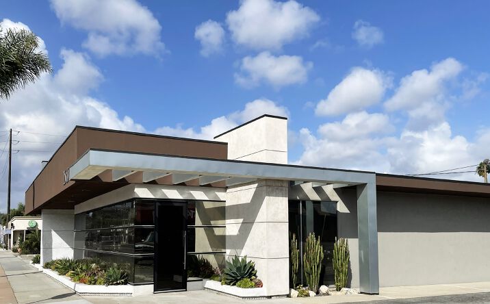 Pictures of Retail property located at 2365 Pacific Coast Highway, Lomita, CA 90717 for sales - image #1