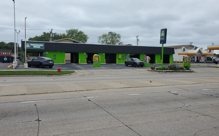 Pictures of Business for Sale, Retail property located at 14510 Pulaski Road, Midlothian, IL 60445 for sales - image #1