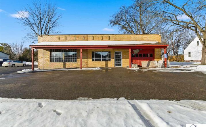 Pictures of Retail property located at 1101 N State Street, Waseca, MN 56093 for sales - image #1
