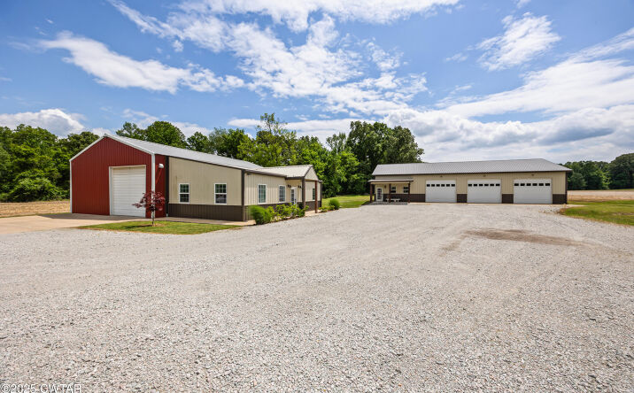 Pictures of Office property located at 692 Boone Lane, Jackson, TN 38301 for sales - image #1