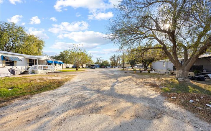 Pictures of Land property located at 1318 Short Road, San Juan, TX 78589 for sales - image #1