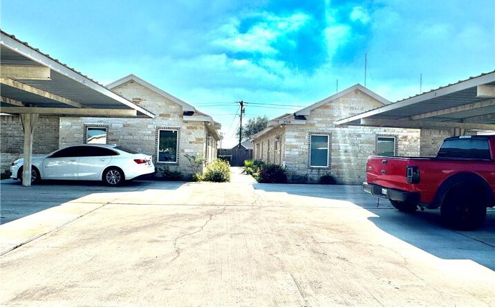 Pictures of Multifamily property located at 3708 Hawthorne Avenue, Edinburg, TX 78539 for sales - image #1