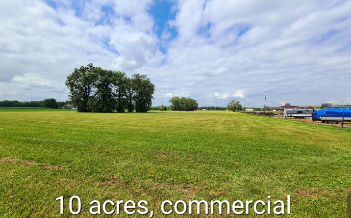 Pictures of Land property located at W 400 N, Shelbyville, IN 46176 for sales - image #1