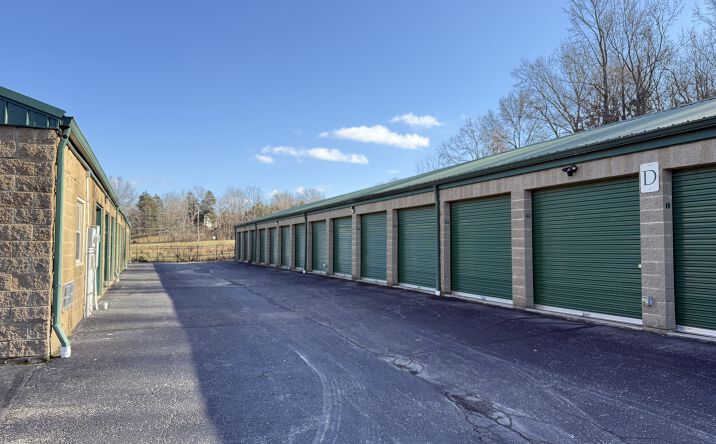 Pictures of Industrial property located at 215 Charles Hamilton Wy, Shepherdsville, KY 40165 for sales - image #1