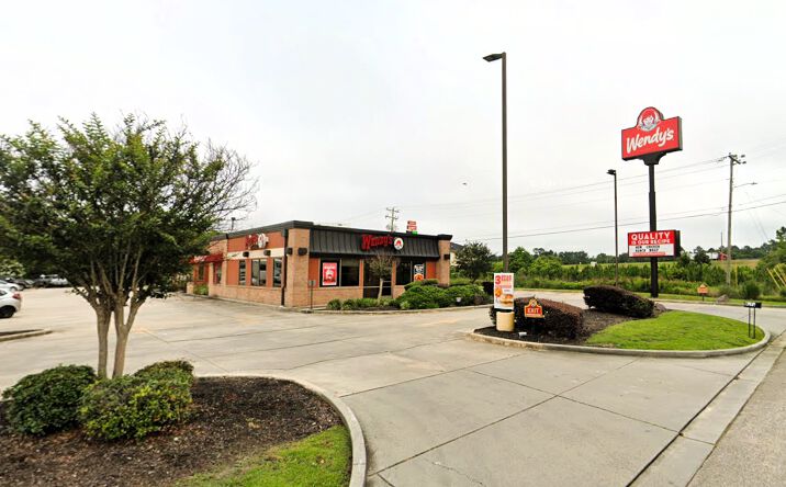 Pictures of Retail property located at 9373 Canal Rd, Gulfport, MS 39503 for sales - image #1