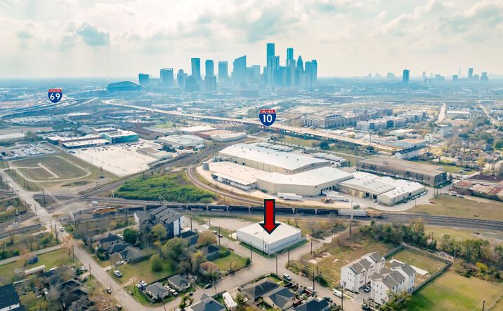 Pictures of Industrial property located at 2219 Brooks St, Houston, TX 77026 for sales - image #1