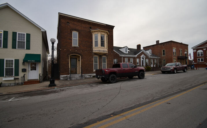 Pictures of Mixed Use property located at 321 S Main St, Harrodsburg, KY 40330 for sales - image #1