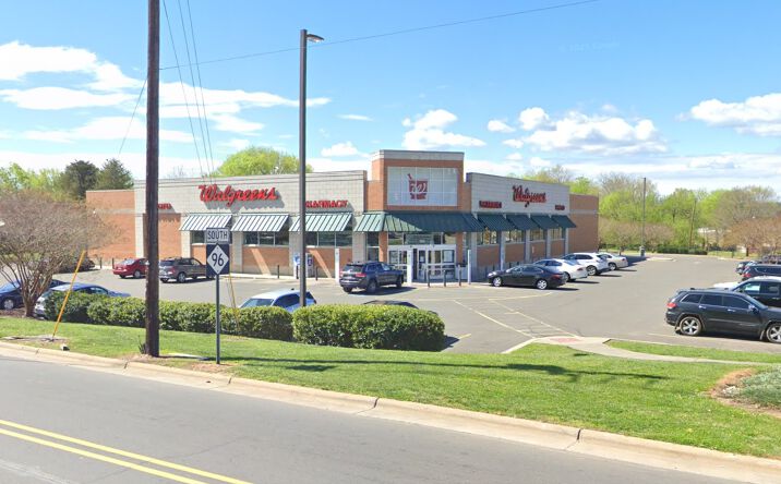 Pictures of Retail property located at 201 Hillsboro St, Oxford, NC 27565 for sales - image #1
