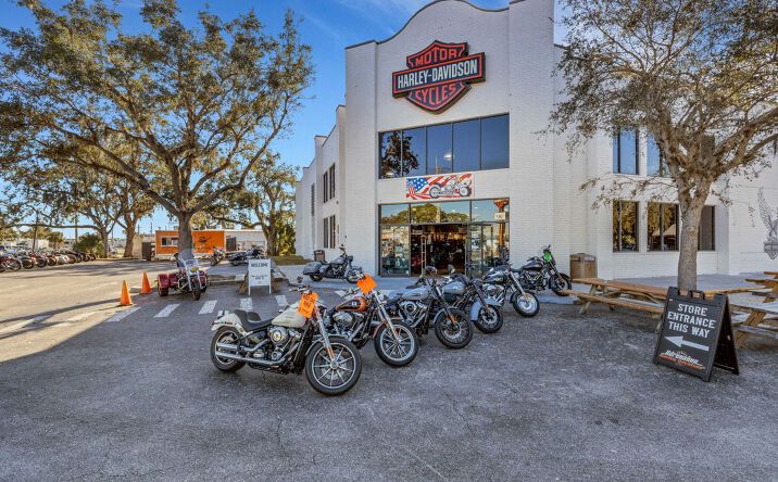 Pictures of Industrial property located at 330 Cattlemen Rd, Sarasota, FL 34232 for sales - image #1