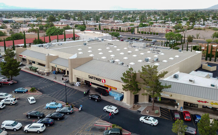 Pictures of Retail property located at 2190 E Fry Boulevard, Sierra Vista, AZ 85635 for comps - image #1