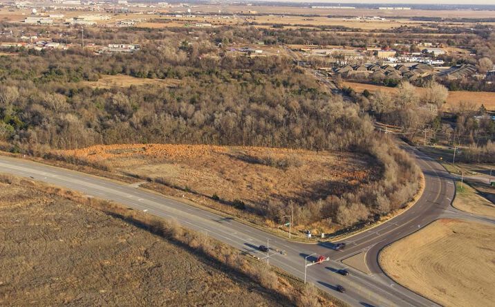 Pictures of Land property located at NEC of SW 74th St & Hwy 152, Mustang, OK 73169 for sales - image #1