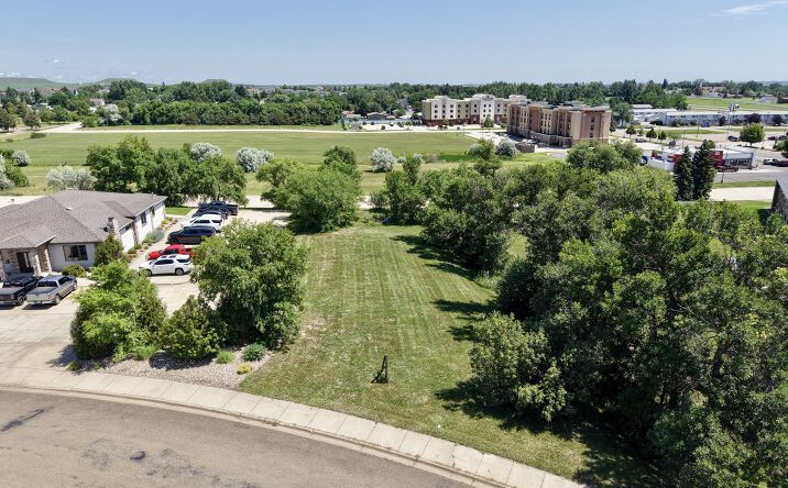Pictures of Land property located at Western Dr, Dickinson, ND 58601 for sales - image #1
