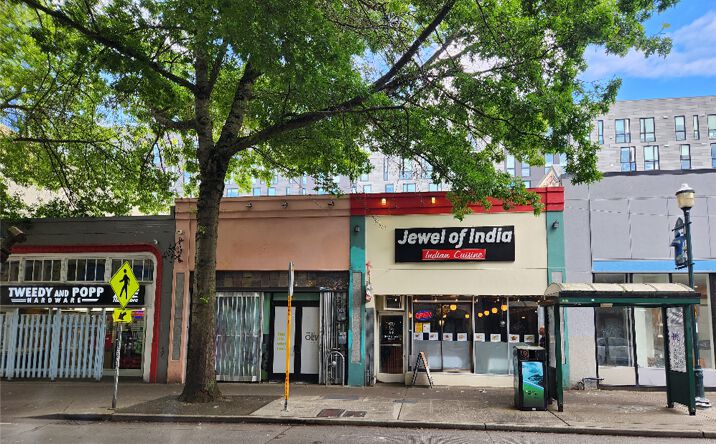 Pictures of Retail property located at 4733 University Wy NE, Seattle, WA 98105 for sales - image #1