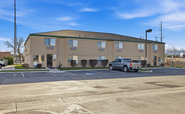 Pictures of Hospitality property located at 90 W Overland Rd, Meridian, ID 83642 for sales - image #1