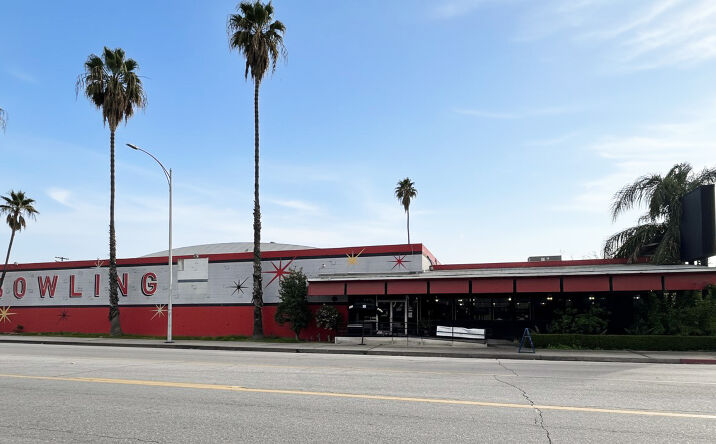 Pictures of Retail property located at 1819 30th St, Bakersfield, CA 93301 for sales - image #1